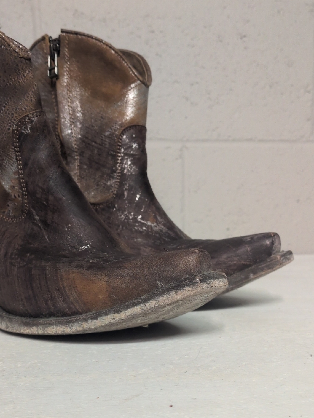 Ariat Women's Brushed Silver Circuit Cruz Boots 10029644, Size 8.5 - Picture 14 of 14